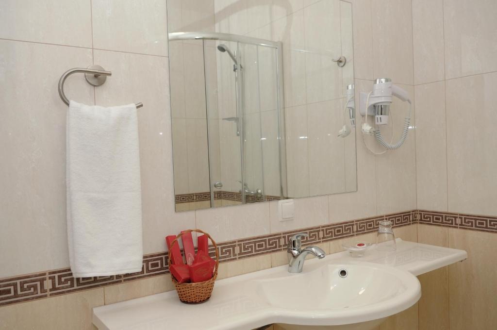 Melrose Hotel Rivne Bilik gambar